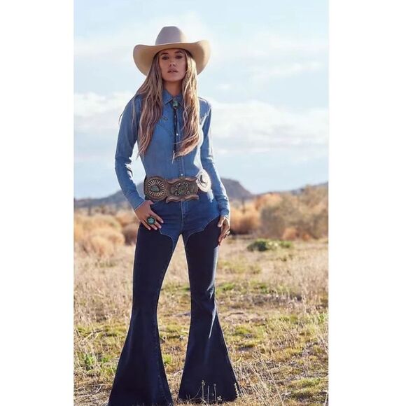 Wrangler Denim - Wrangler X Lainey Wilson Chaps Bell Bottom Jeans Size 26x32